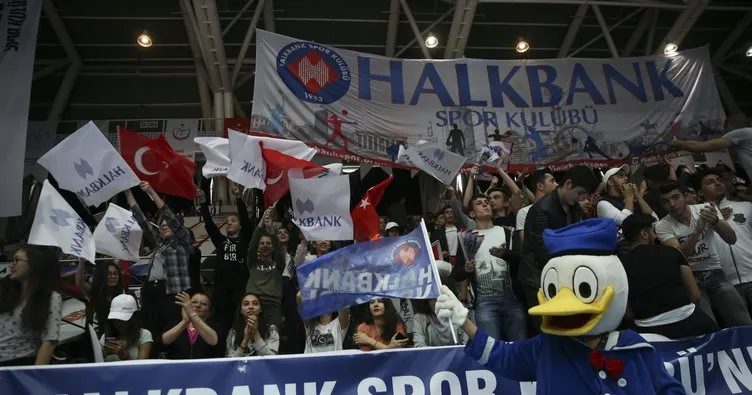 Efeler Ligi’nde Halkbank üst üste 3. kez şampiyon
