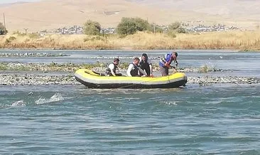 Murat nehrinde mahsur kalan 2 kişiyi AFAD kurtardı #mus