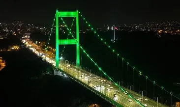 İstanbul'un köprüleri yeşile büründü #istanbul