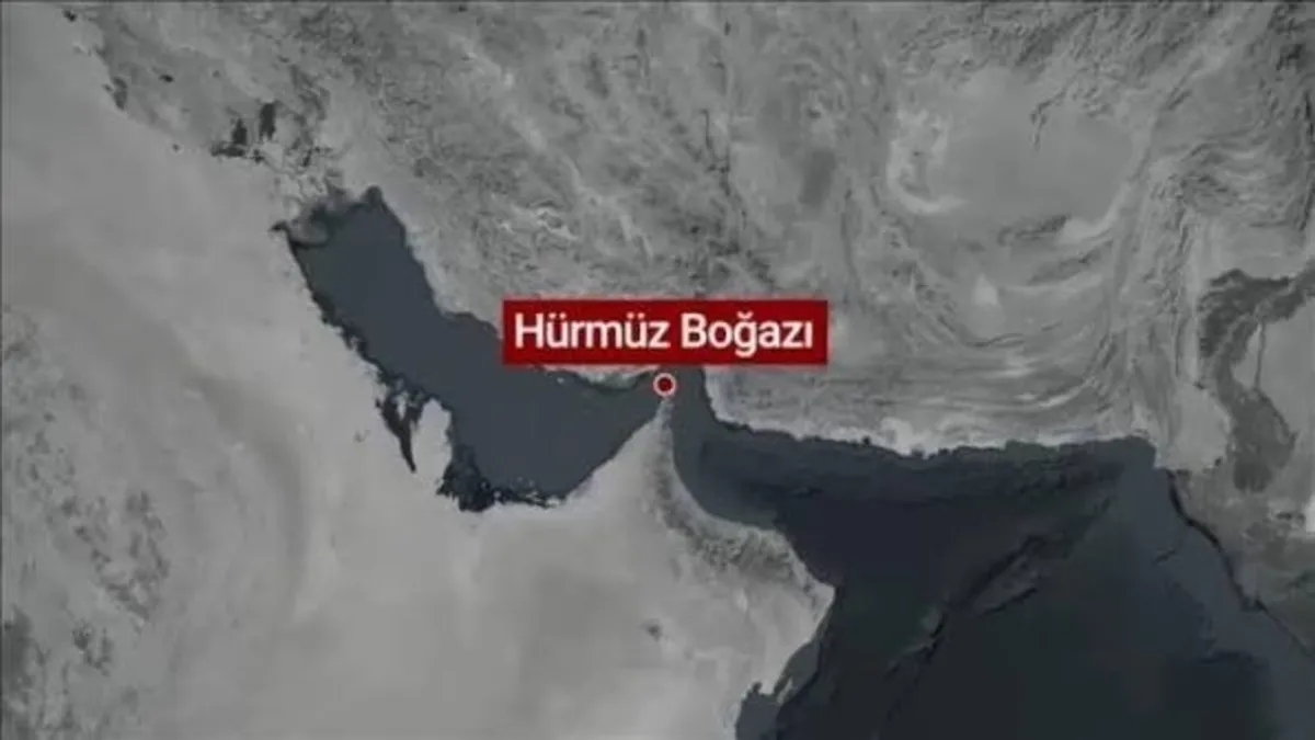 Hürmüz Boğazı’nda füzeler ateşlendi! İran ordusu 2 ticari gemiyi vurdu Hürmüz Boğazı’nda füzeler ateşlendi! İran ordusu 2 ticari gemiyi vurdu