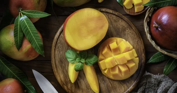Mango nasıl yenir? Mango kabuğu ile yenir mi, çekirdeği nasıl çıkarılır?