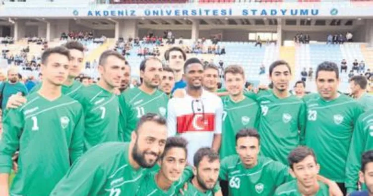 Eto’o’ya çok yakıştı