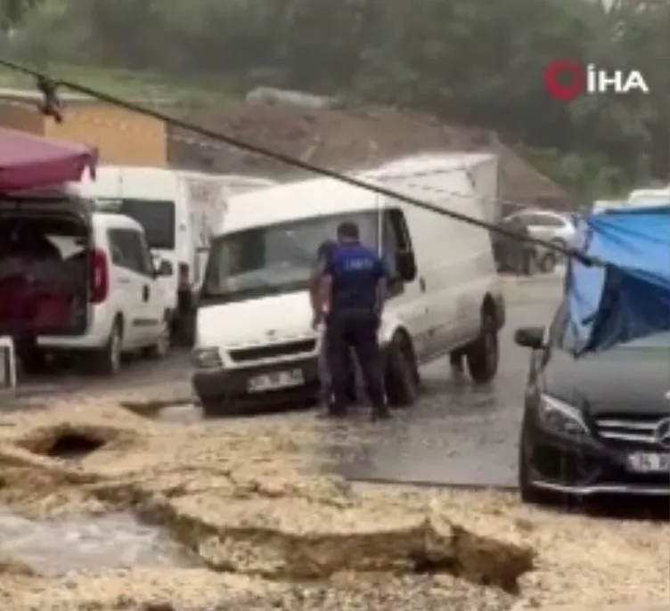 Son dakika: İstanbul sele teslim! Kuvvetli sağanak Megakenti esir aldı