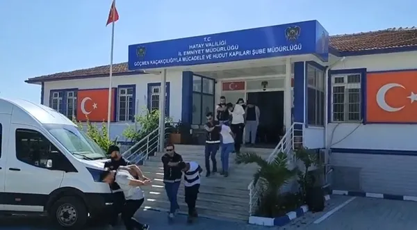 hatayda-15-duzensiz-gocmen-yakalandi-1781688116288.jpg