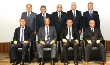 İstifanın arkasında şantaj var!