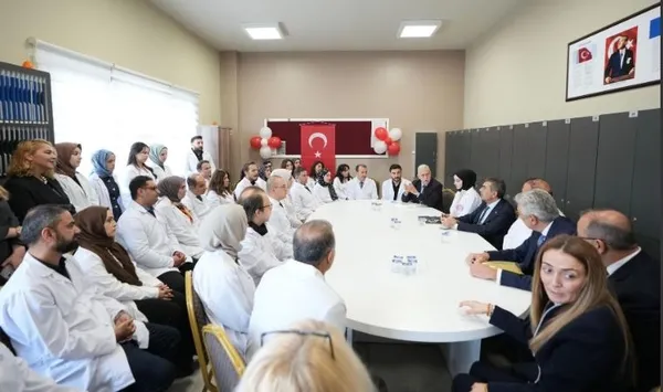 lise-acan-bakan-yusuf-tekin-turkiyedeki-herkes-demokrasiden-yana-tavir-almali-1792163301008.jpg