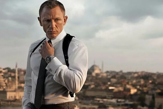 2020 LAND ROVER DEFENDER JAMES BOND FİLMİNDE ORTAYA ÇIKTI