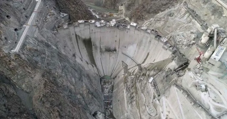 Yusufeli Barajı’nda son 10 metre