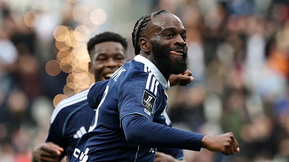 Paris FC, Monaco’yu 4 golle ezdi!