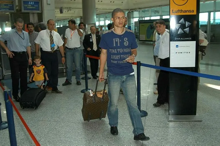 Fenerbahçe’nin unutulmaz futbolcusu Alex de Souza, 41 yaşında!