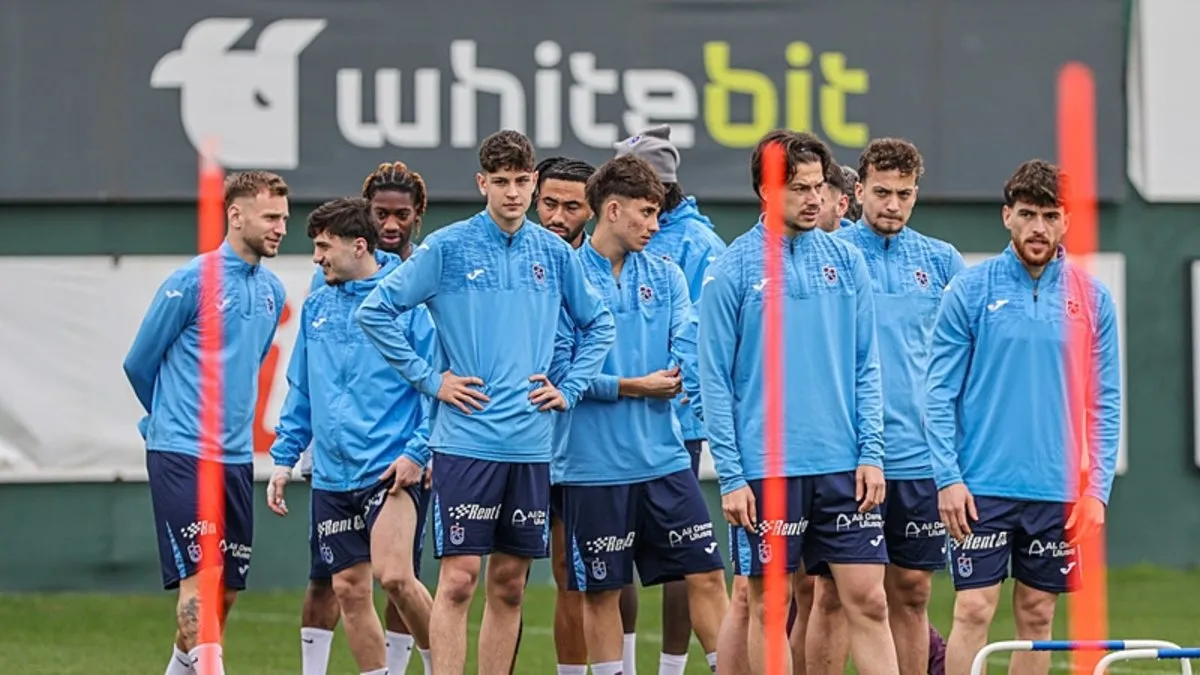 Trabzonspor’un Fenerbahçe maçı kamp kadrosu belli oldu! Trabzonspor’un Fenerbahçe maçı kamp kadrosu belli oldu!