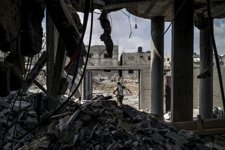 Gazzeliler bir kez daha yıkıldı