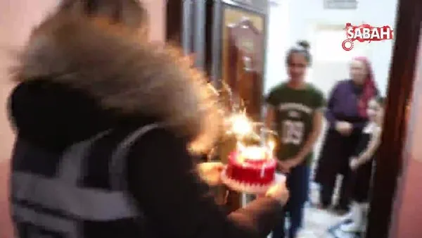 Nevşehir'de polis olmak isteyen genç kıza, polislerden sürpriz doğum günü kutlaması | Video