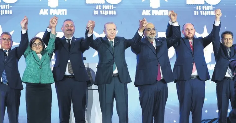 3 vekil, 7 belediye başkanı AK Parti’de