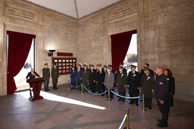 oyaktan-65inci-kurulus-yil-donumunde-anitkabire-ziyaret-1772516406286.jpg OYAK’tan 65’inci kuruluş yıl dönümünde Anıtkabir’e ziyaret