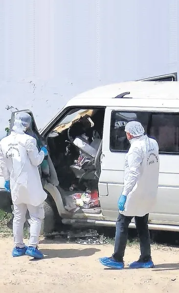 Bağcılar’da bir kişi araç içinde ölü bulundu