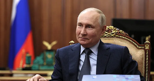 Putin: Türkiye'de doğal gaz merkezine yönelik çalışmalar sürüyor Putin: Türkiye'de doğal gaz merkezine yönelik çalışmalar sürüyor