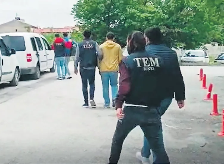 Son dakika: MİT, Garson'u çözdü 320 bin kişi deşifre oldu! FETÖ'nün 16 yıllık istihbarat arşivi ele geçirildi