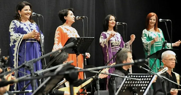 Ankara Türk dünyası müzik topluluğu konser verdi