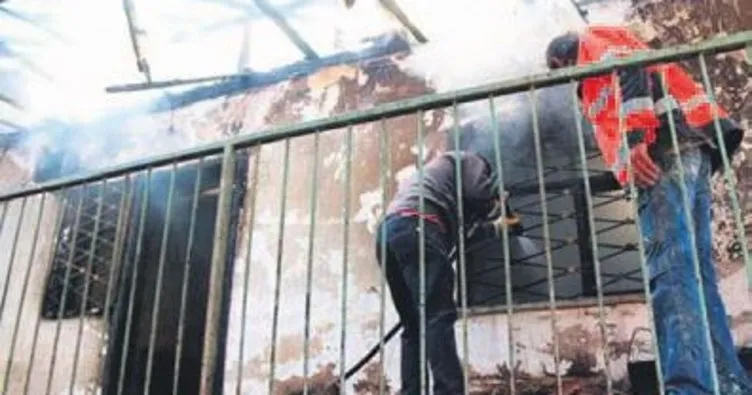 Sivas’ta ev yandı: 1’i çocuk 3 kişi hayatını kaybetti