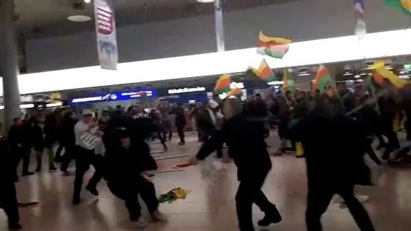 Erdoğan'dan Sert Tepki...SEN NASIL DEVLETSİN 2 Manşet Son Dakika Havacılık Haberleri | Türk Hava Yolları, Pegasus, Sunexpress, Corendon, Havacılık, Havayolları, Havalimanları, Havaalanları, THY, Hostes, Pilot, Uçak, Kabin memuru, SHGM, DHMİ erdogandan almanyaya sert tepki sen nasil devletsin 1516789135334