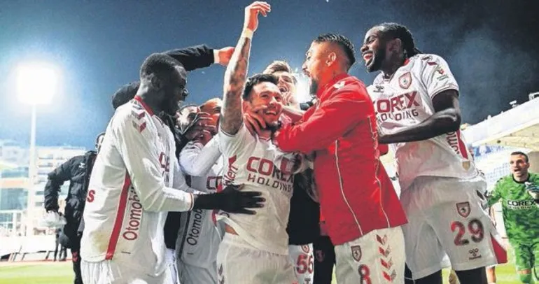 Samsun pes etmedi 90+4’te 3 puanı aldı
