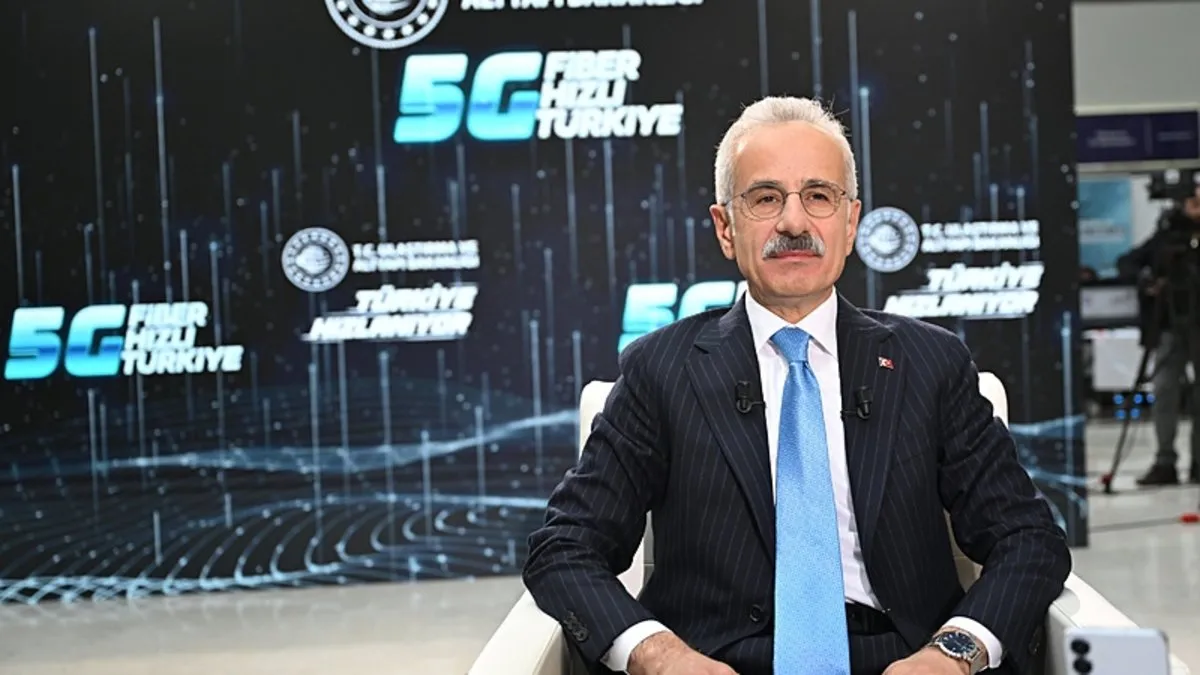 Bakan Uraloğlu: 5G'nin bir yıl içinde tüm ülkeyi kapsamasını bekliyoruz