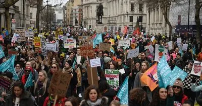 Avrupa’da kriz dalga dalga yayılıyor! İngiltere’de son 10 yılın en büyük grevi: Yüz binler sokaklara indi