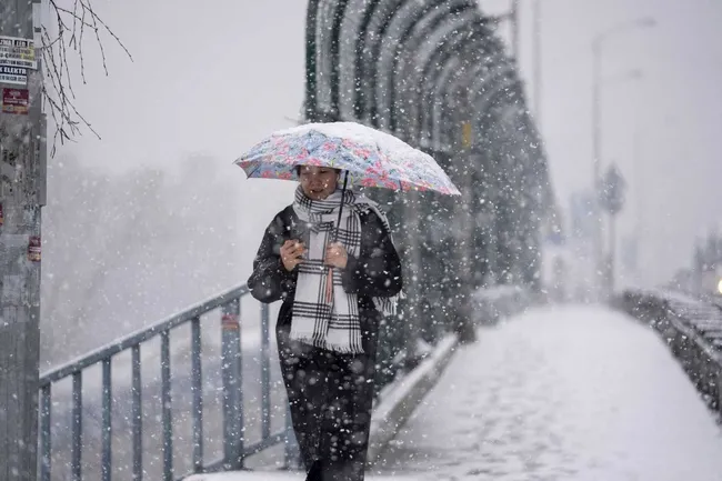 son-dakika-meteorolojiden-istanbul-icin-kar-uyarisi-sicakliklar-0-dereceye-kadar-dusecek-o-gune-dikkat-1766641454217.jpg son dakika meteorolojiden istanbul icin kar uyarisi sicakliklar 0 dereceye kadar dusecek o gune dikkat 1766641454217