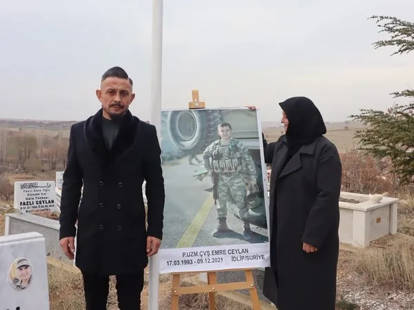 sehit-emre-ceylan-sahadetinin-4-yilinda-dualarla-anildi-1765291031468.jpg