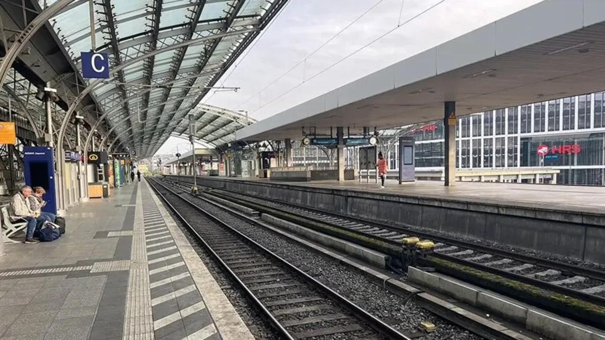 Almanya’da tren yangını tatbikatı fiyaskoyla sonuçlandı
