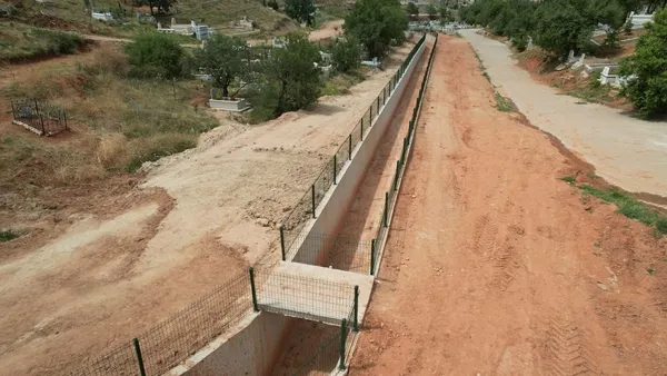 mezarliktaki-su-baskinlarini-onleyici-kanal-tamamlandi-1658159673052.jpeg