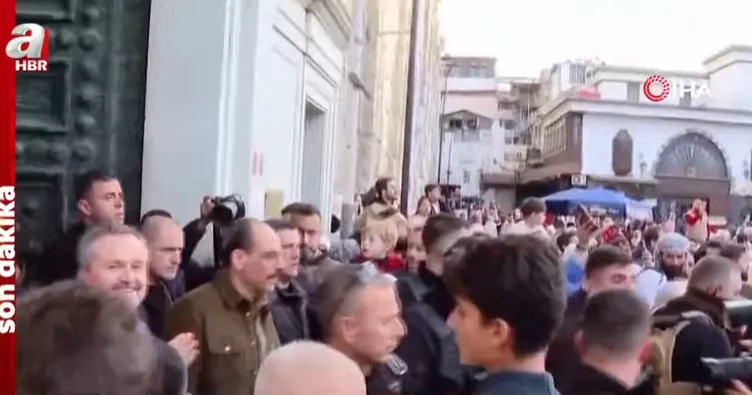 Son dakika: MİT Başkanı İbrahim Kalın Şam’da! Emevi Camii’nde namaz kıldı