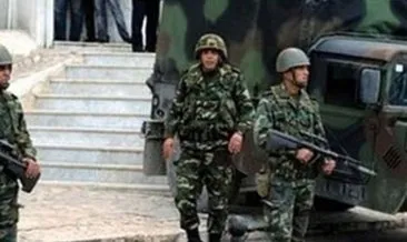 Cezayir’de 17 terörist teslim oldu