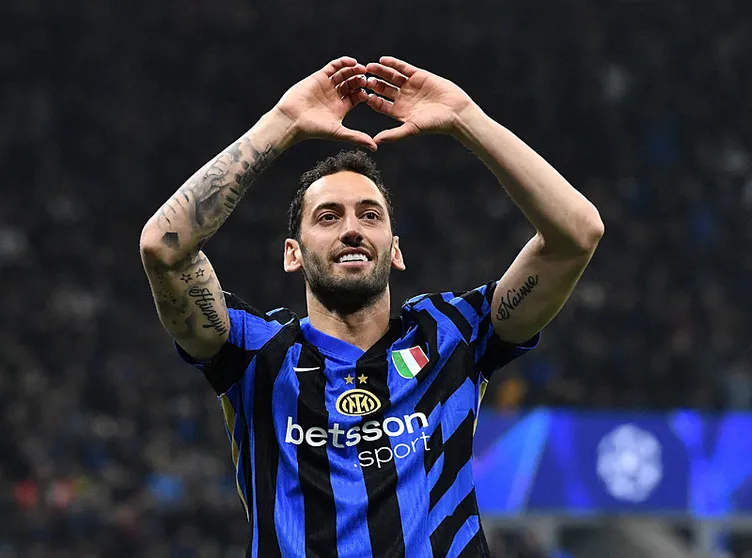 Son dakika: Hakan Çalhanoğlu’ndan bomba itiraf! Galatasaray’da forma giymek...