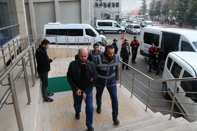 Zonguldak’ta fuhuş operasyonu zanlıları adliyeye sevk edildi