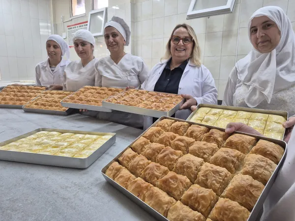 baklavadan-sonra-laz-boregi-krizi-yunanistandaki-tanitima-trabzondan-sert-tepki-1785423213123.jpeg