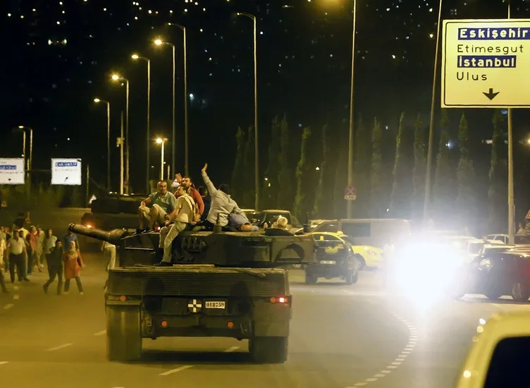 İşte 15 Temmuz hain darbe girişiminde yaşananlar!.