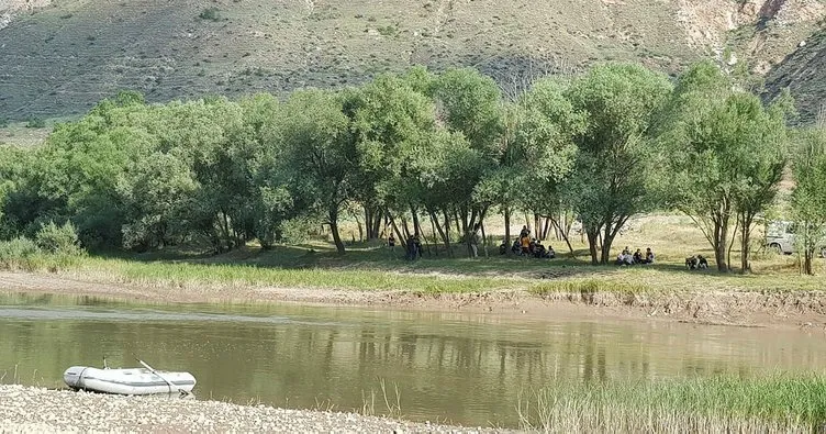 Serinlemek için girdiği Kızılırmak’ta kayboldu