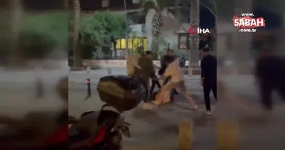 İzmir’de 7 kişi 2 kişiyi öldüresiye dövdü! Dehşete düşüren görüntüler kamerada | Video