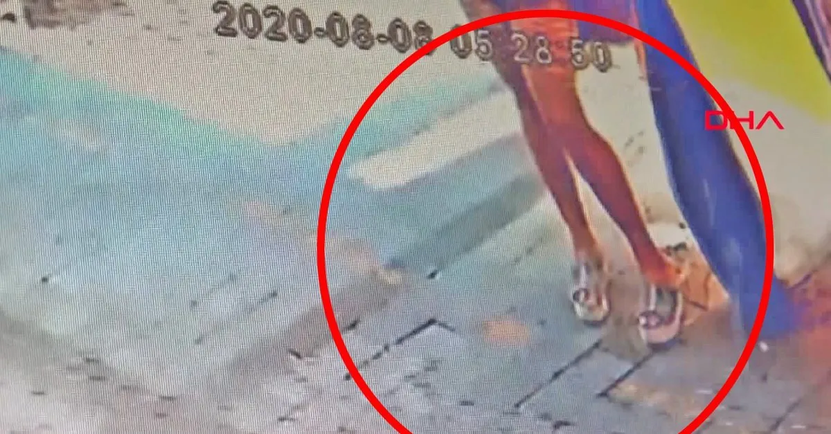son dakika izmir de igrenc olay sokak ortasinda tuvaletini yapan kadin guvenlik kamerasinda video