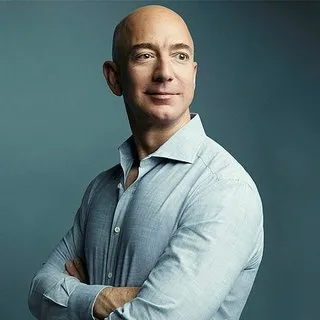 Jeff Bezos koltuğu kaybetti! Dünyanın en zengin insanı ‘LVMH Ceo’su Bernard Arnault’