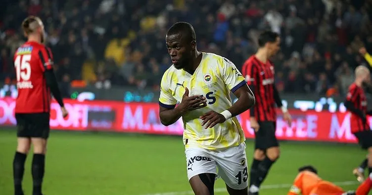 Fenerbahçe, geçtiğimiz sezonu geride bıraktı! Sarı-lacivertlilerin ilk yarı istatistikleri Gol yükünü Enner Valencia sırtladı