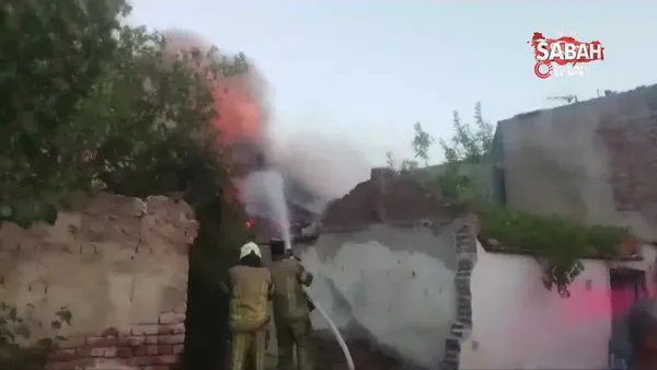 İzmir’de korkutan yangın: 2’si metruk toplam 5 ev zarar gördü | Video