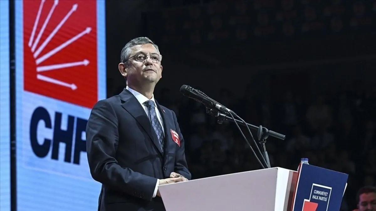 SON DAKİKA | Sözleriyle Başkan Erdoğan'ı hedef almıştı! Özgür Özel'e 500 bin TL'lik tazminat davası