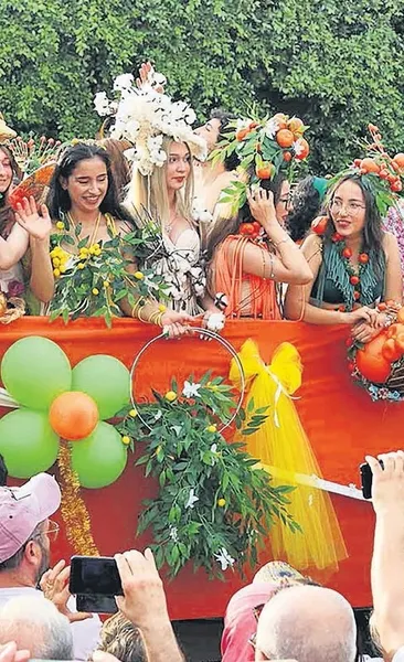 Portakal çiçeği coşkusu Adana’da