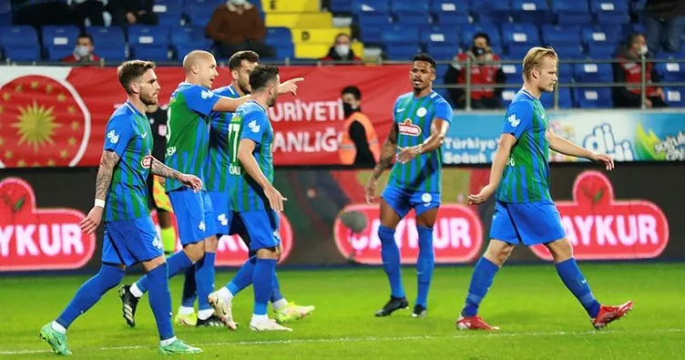 Hamza Hamzaoğlu, Bülent Korkmaz’ın serisine son verdi! Çaykur Rizespor evinde kazandı