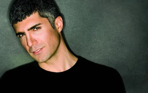 Özcan Deniz-Fahriye Evcen çifti