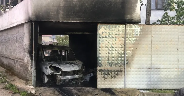 Alevler yükseldi: 2 araç kül oldu