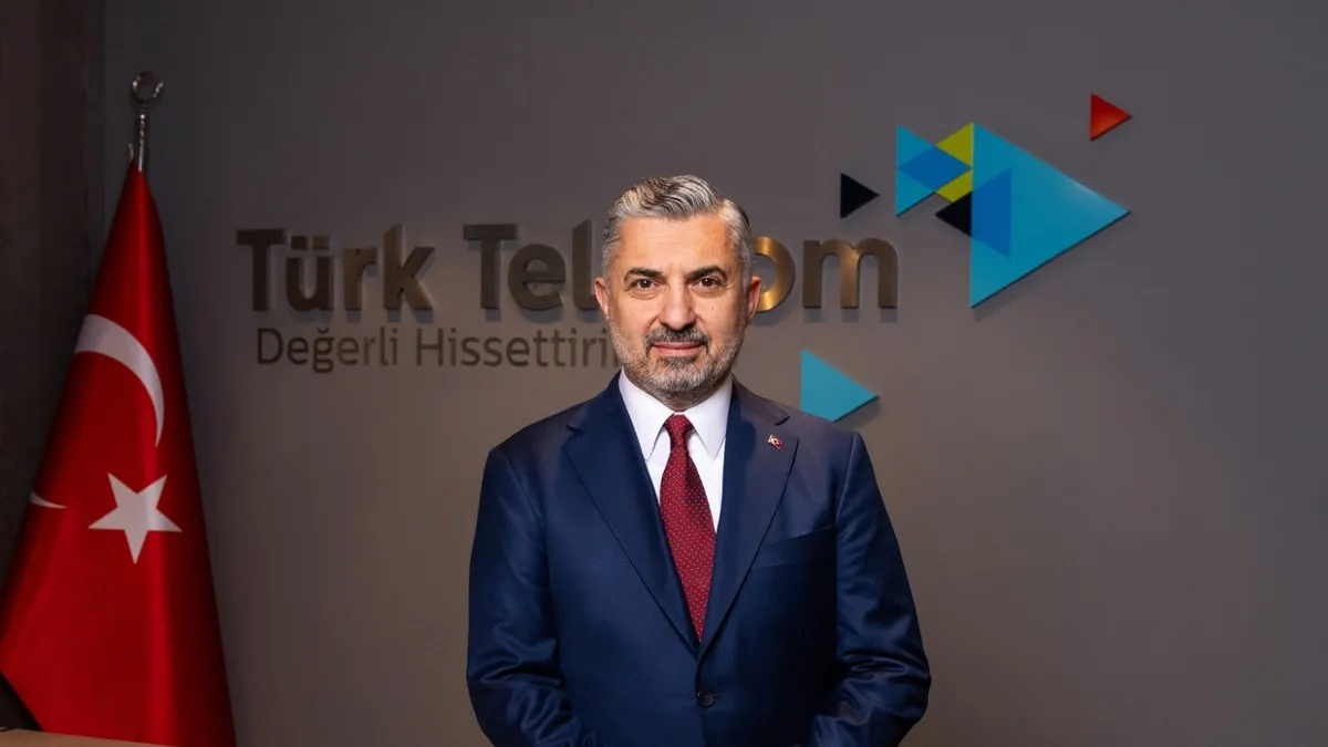 Türk Telekom CEO’su Ebubekir Şahin: Dünyanın dört bir yanında iletişimi sınırların ötesine taşıyoruz Türk Telekom CEO’su Ebubekir Şahin: Dünyanın dört bir yanında iletişimi sınırların ötesine taşıyoruz